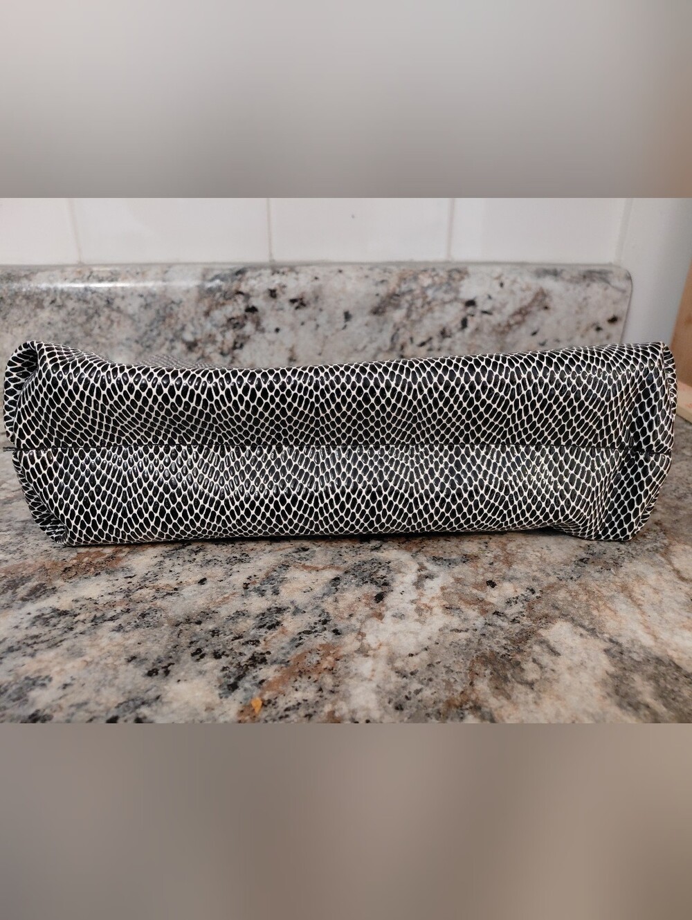 MOR See Through Black and White Makeup/Toiletry Bag Pouch - Picture 8 of 11